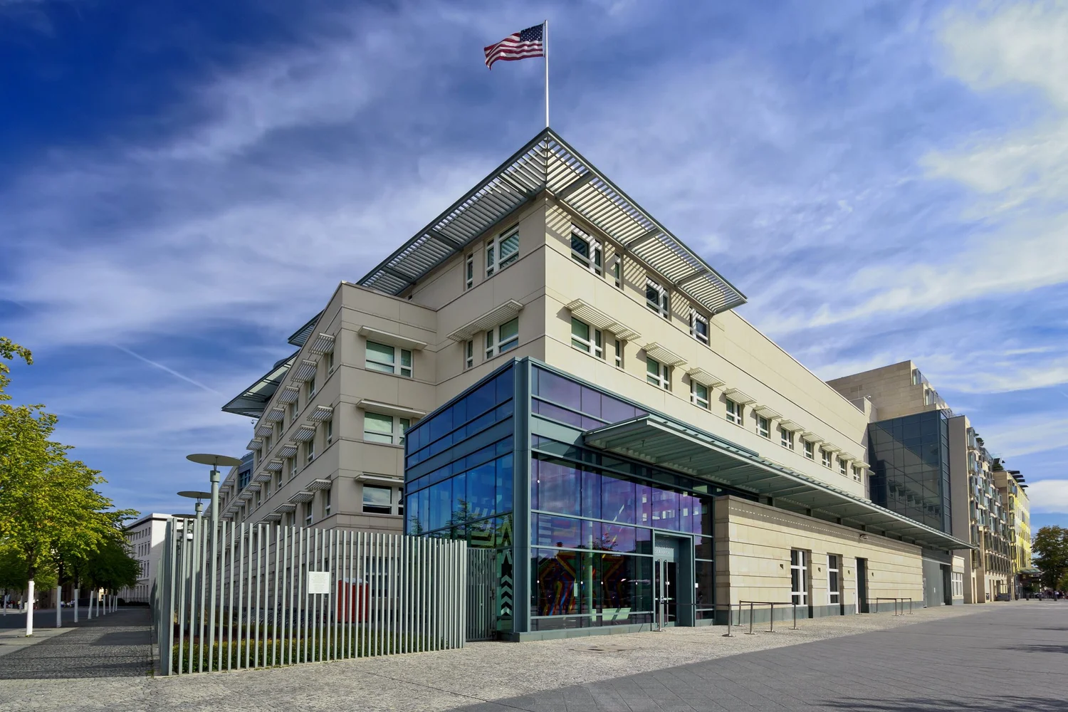 Securing Embassies & Consulates Systems 1 Securing Embassies & Consulates Systems