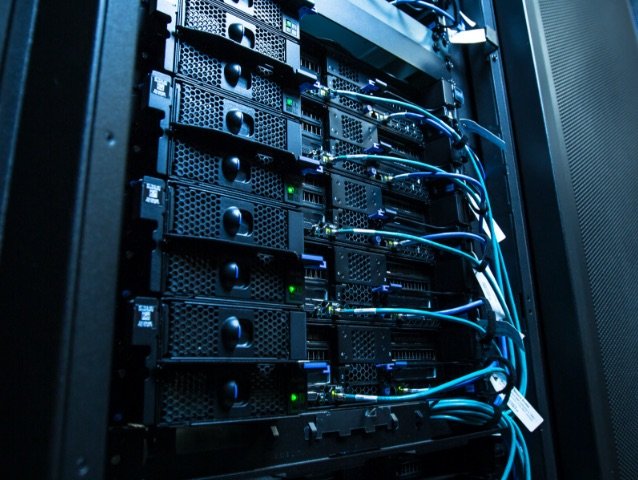 Backup vs. Disaster Recovery: What's the Difference? 2 img backup data recovery