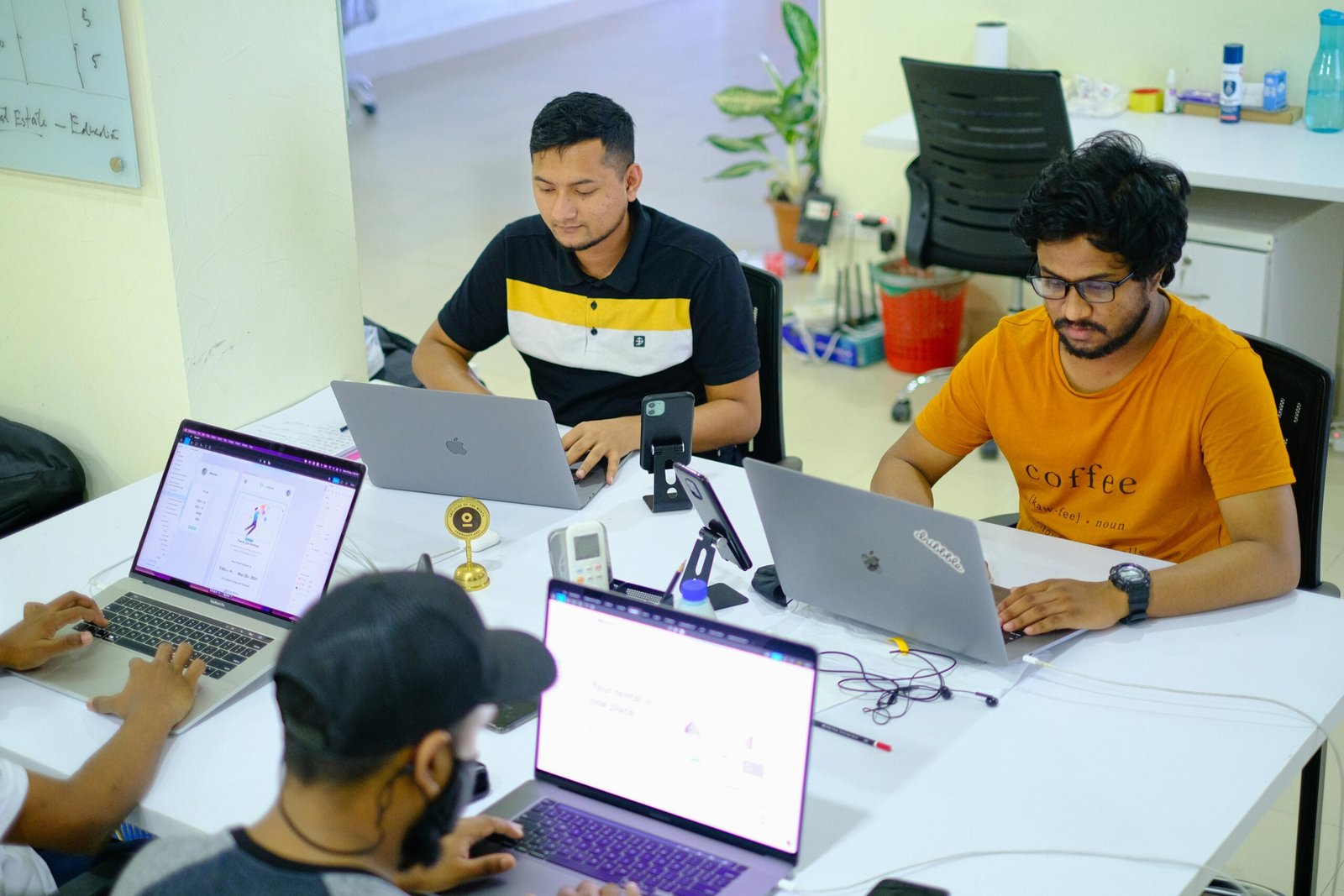 How Bali Developers Build Global-Scale SaaS Products 1 Bali Developers Build Global-Scale SaaS Products